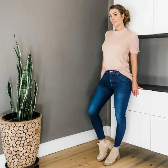 Adriana Papell top - Picture 4 of 13